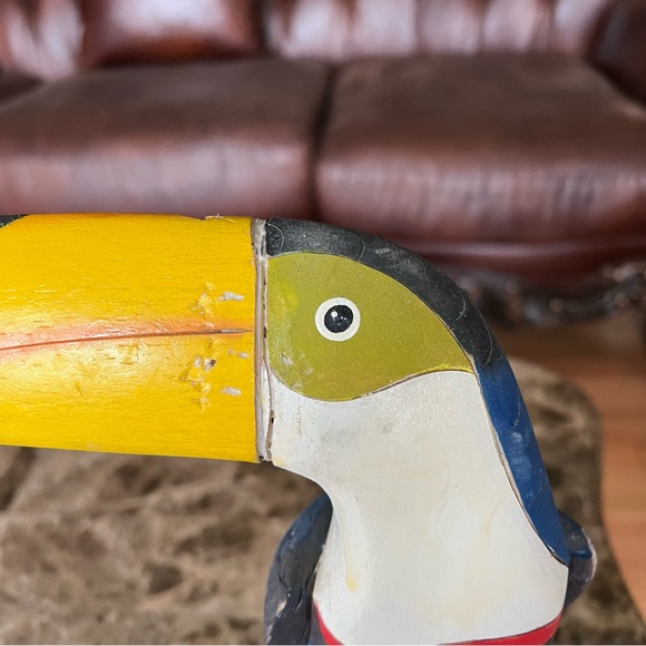 Hand Painted Carved Wooden Toucan Tropical Bird Parrot - Picture 5 of 5